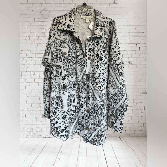 saltwater LUXE Jackets & Blazers - Saltwater LUXE Natural and Black Boho Pattern Shacket/ Jacket.  NWT Size S.